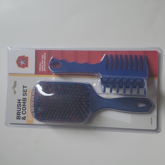 Tractor Supply Equine Grooming Brush/Comb Set - Picture 2 of 7